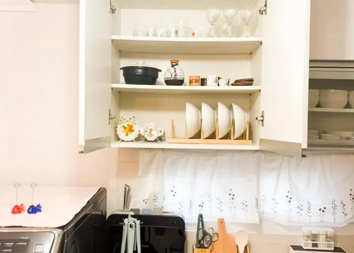Apartment Cozy House#14 Minutes On Foot From Sinrim Station, 5 Minutes From Seowon Station#quiet And Cozy Place *