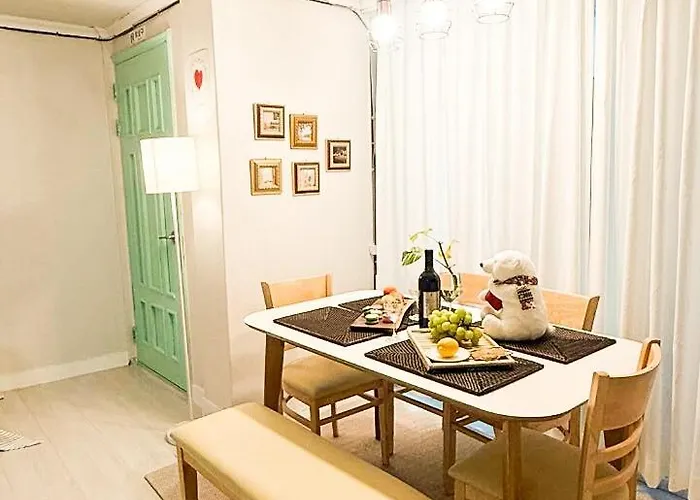 Apartment Cozy House#14 Minutes On Foot From Sinrim Station, 5 Minutes From Seowon Station#quiet And Cozy Place *